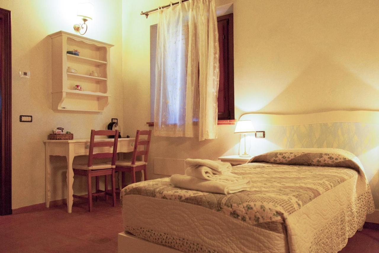 I Quattro Elementi Bed and Breakfast Volterra Eksteriør billede